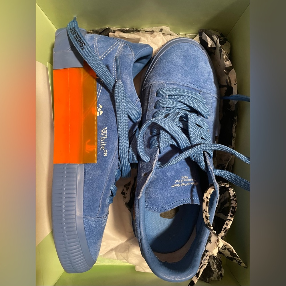 Off-White Vulcanized Low Sneaker in blue - worn less than five times.